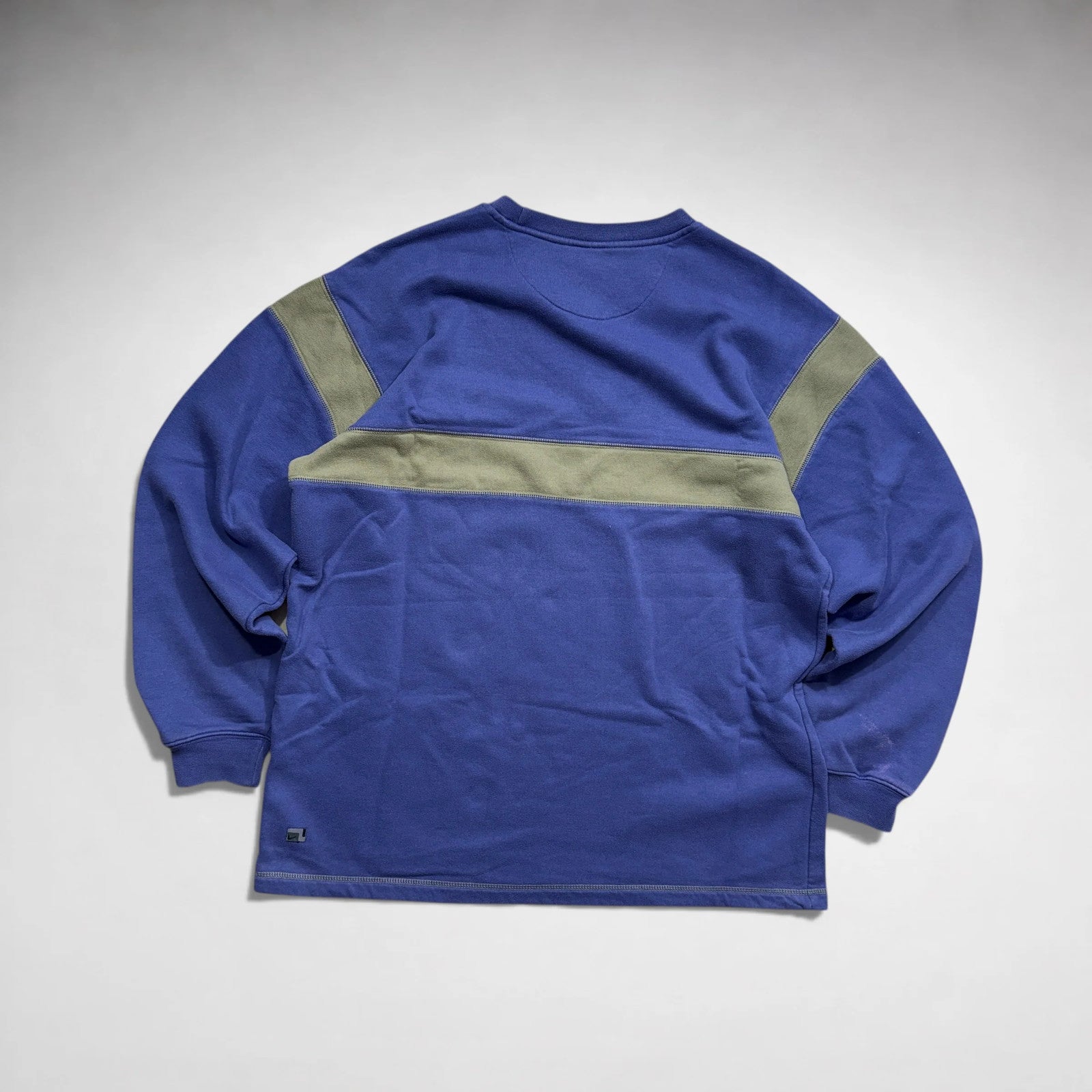 (M-L) Nike Vintage Sweatshirt