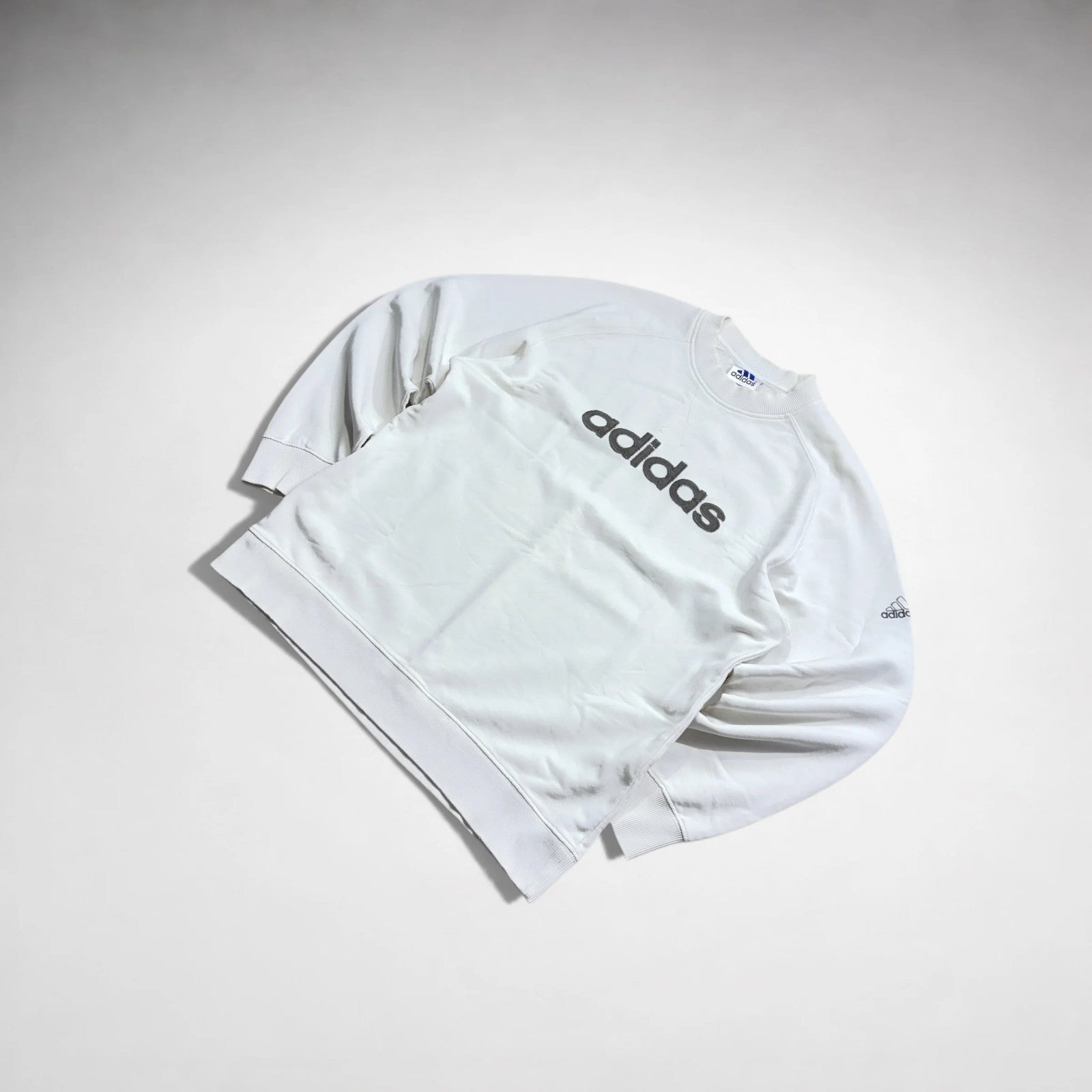 (M-L) Adidas Vintage Sweatshirt