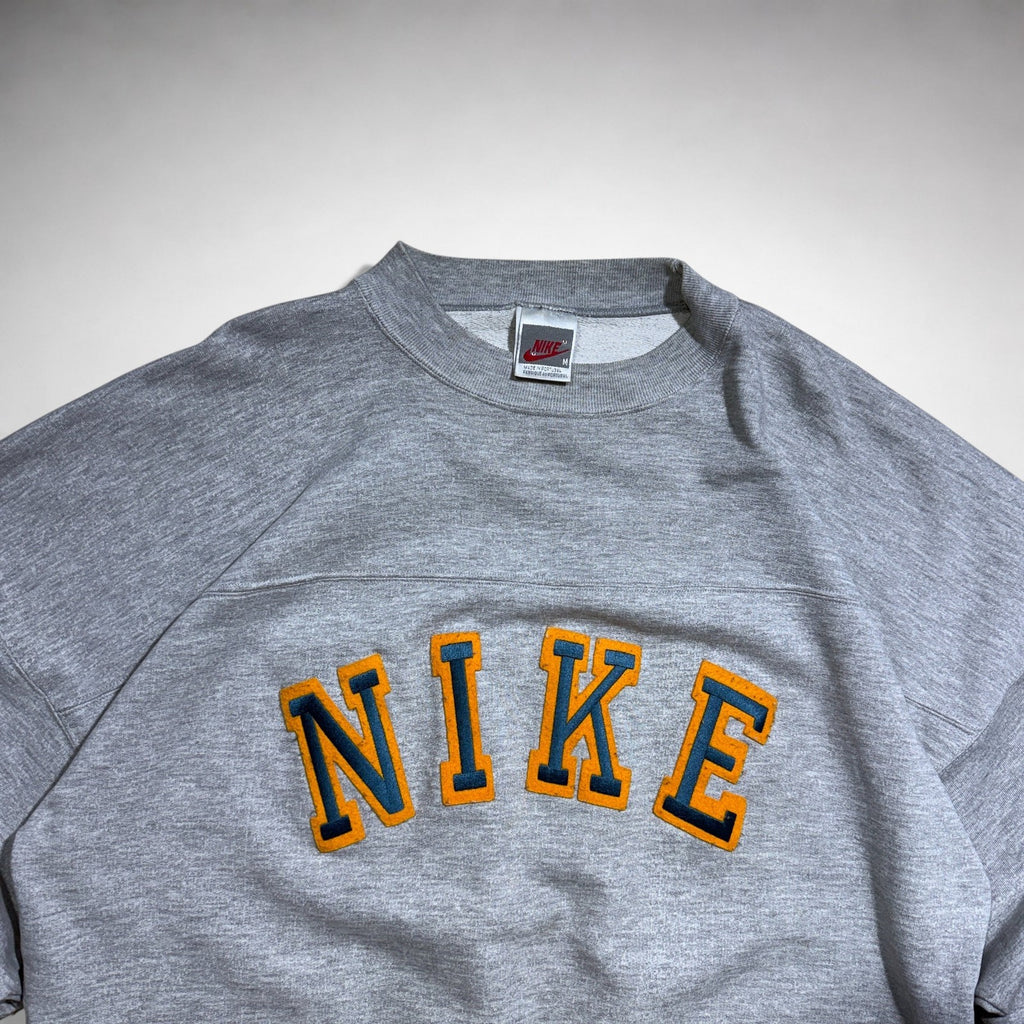 (M-L) Nike Vintage Sweatshirt