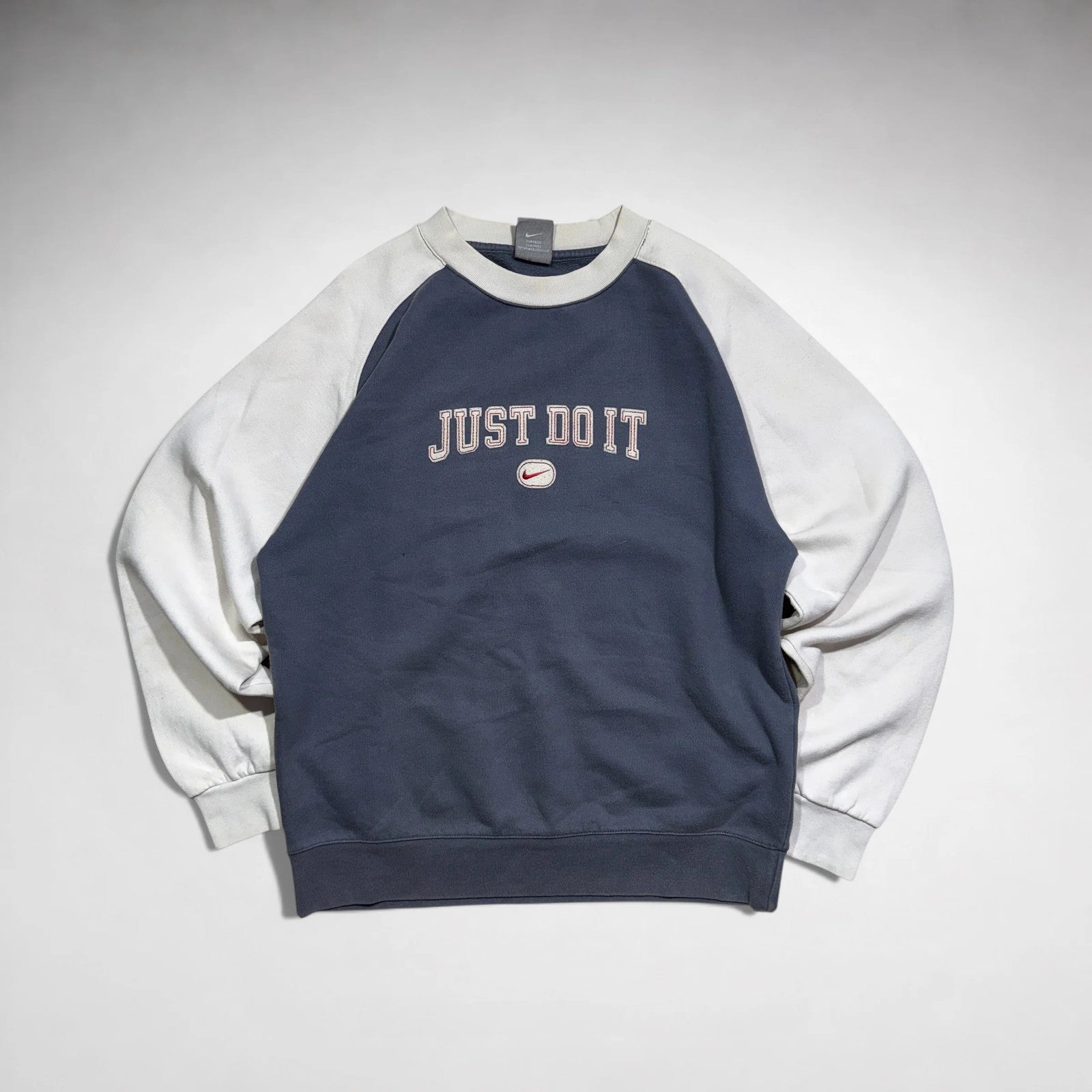 (M-L) Nike Vintage Sweatshirt