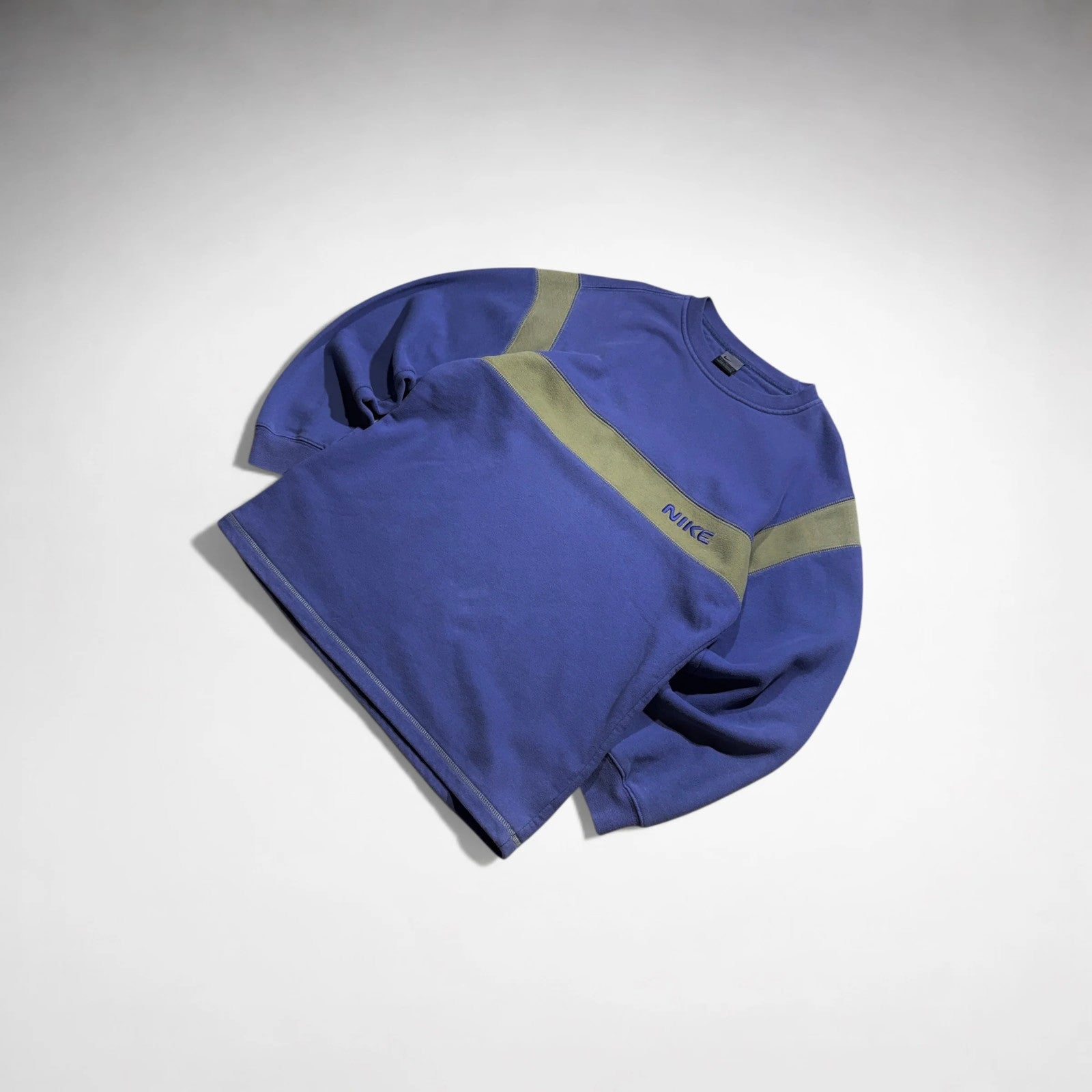 (M-L) Nike Vintage Sweatshirt