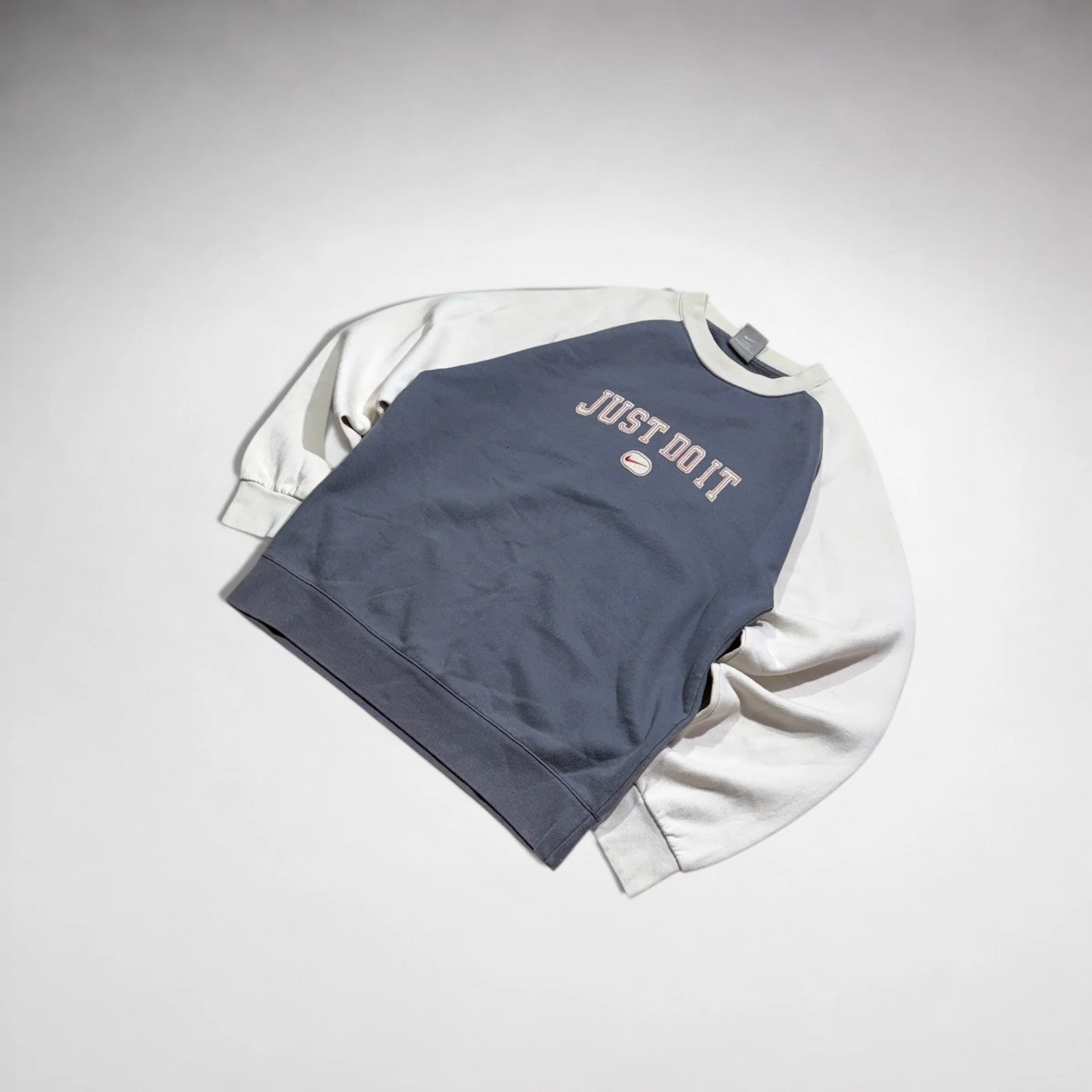 (M-L) Nike Vintage Sweatshirt