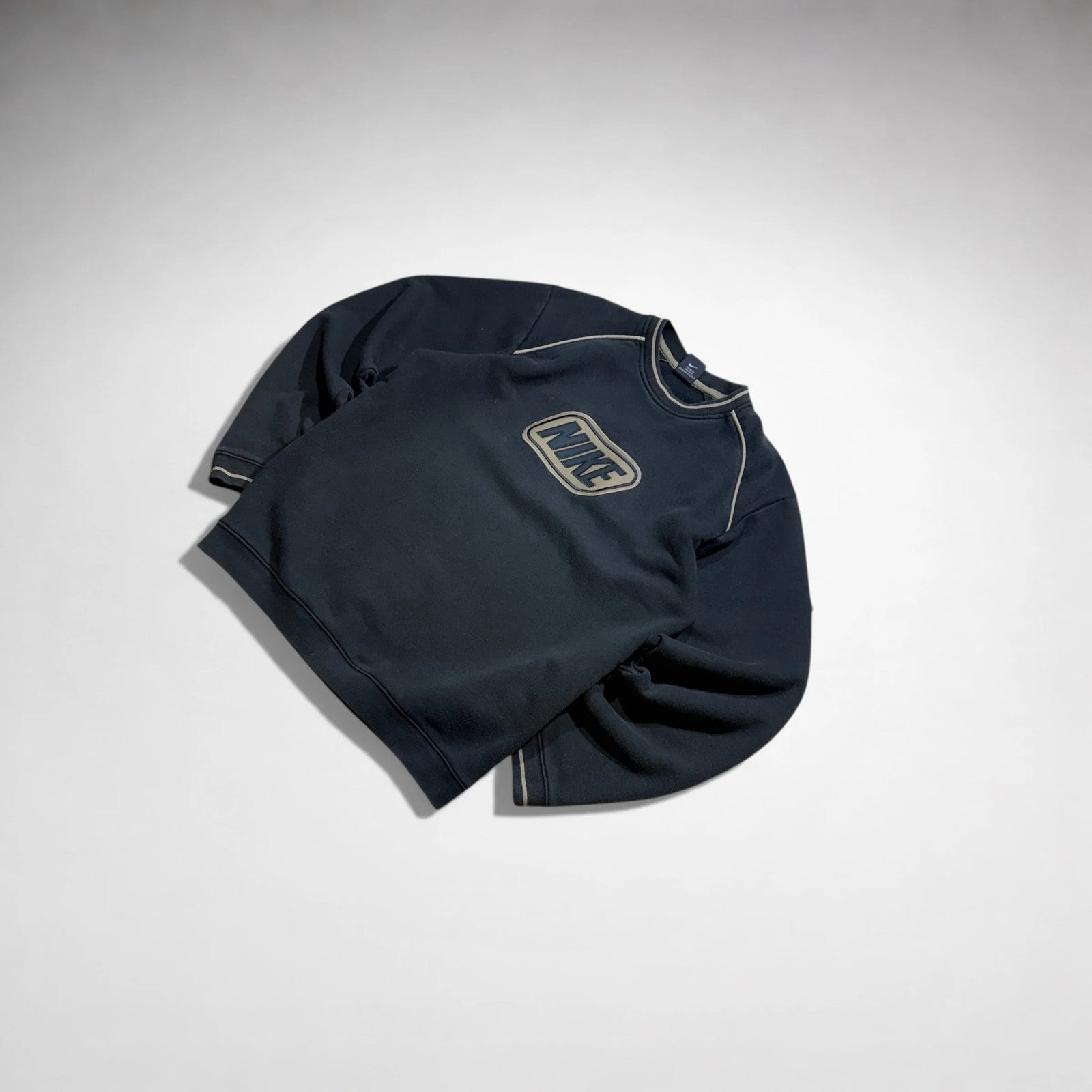 (M-L) Nike Vintage Sweatshirt