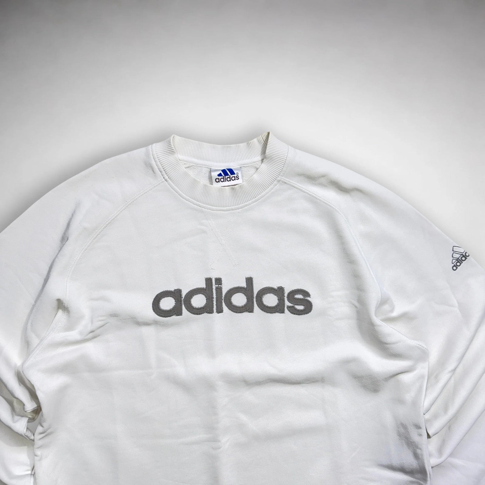 (M-L) Adidas Vintage Sweatshirt