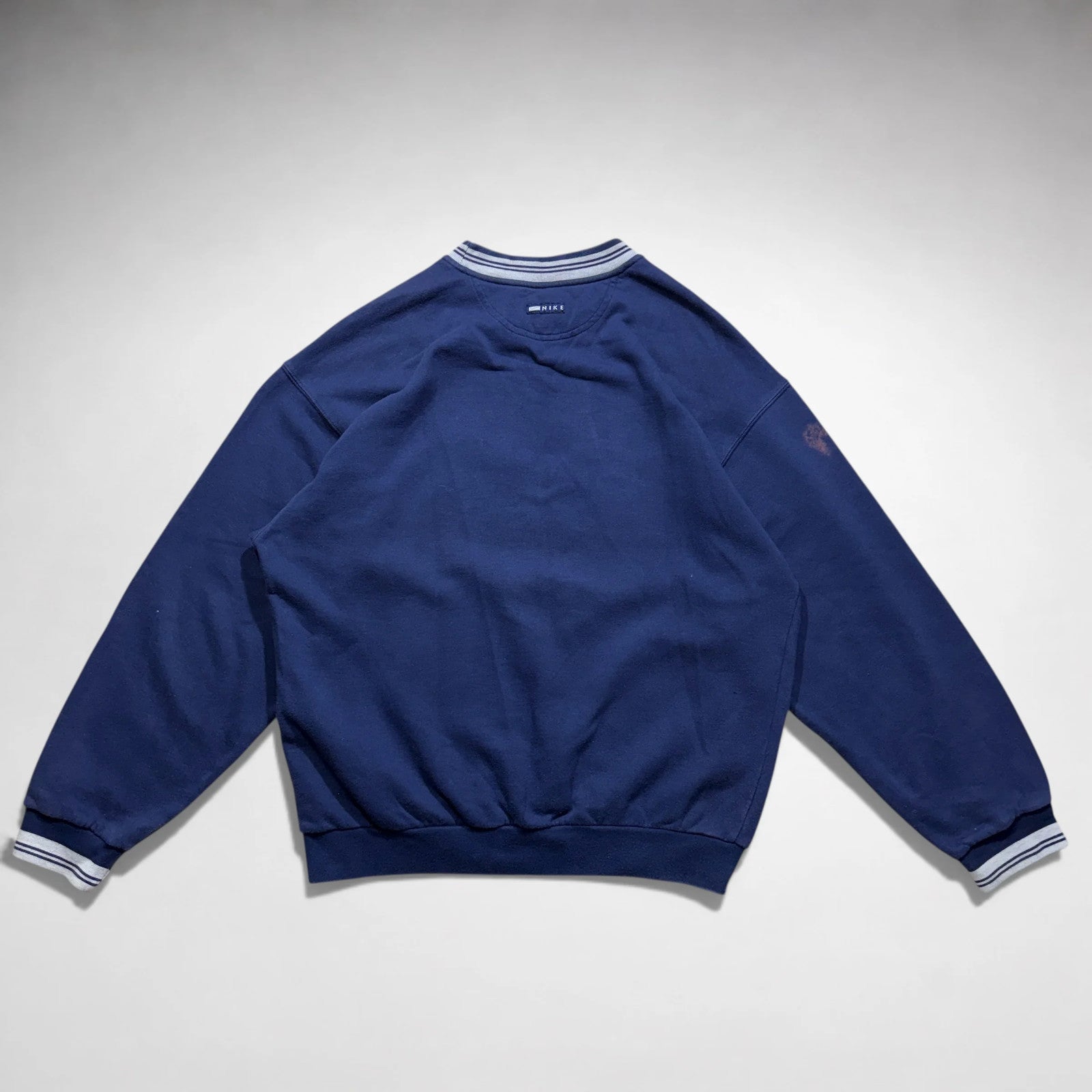 (L-XL) Nike Vintage Sweatshirt