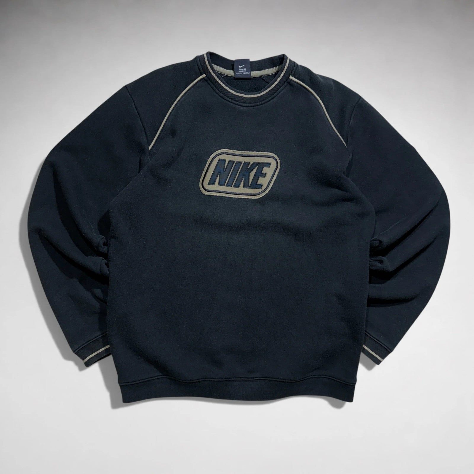 (M-L) Nike Vintage Sweatshirt
