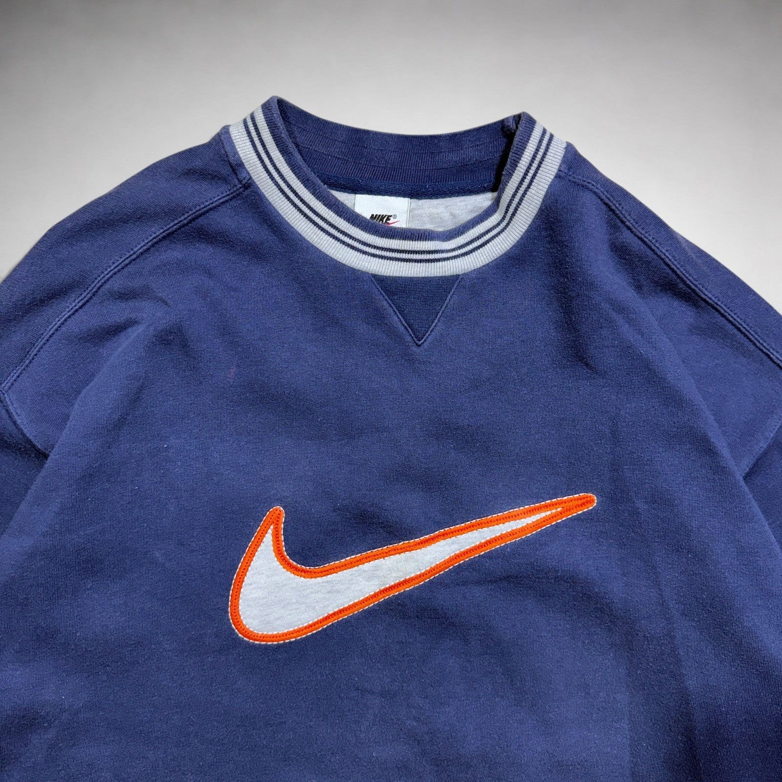 (L-XL) Nike Vintage Sweatshirt