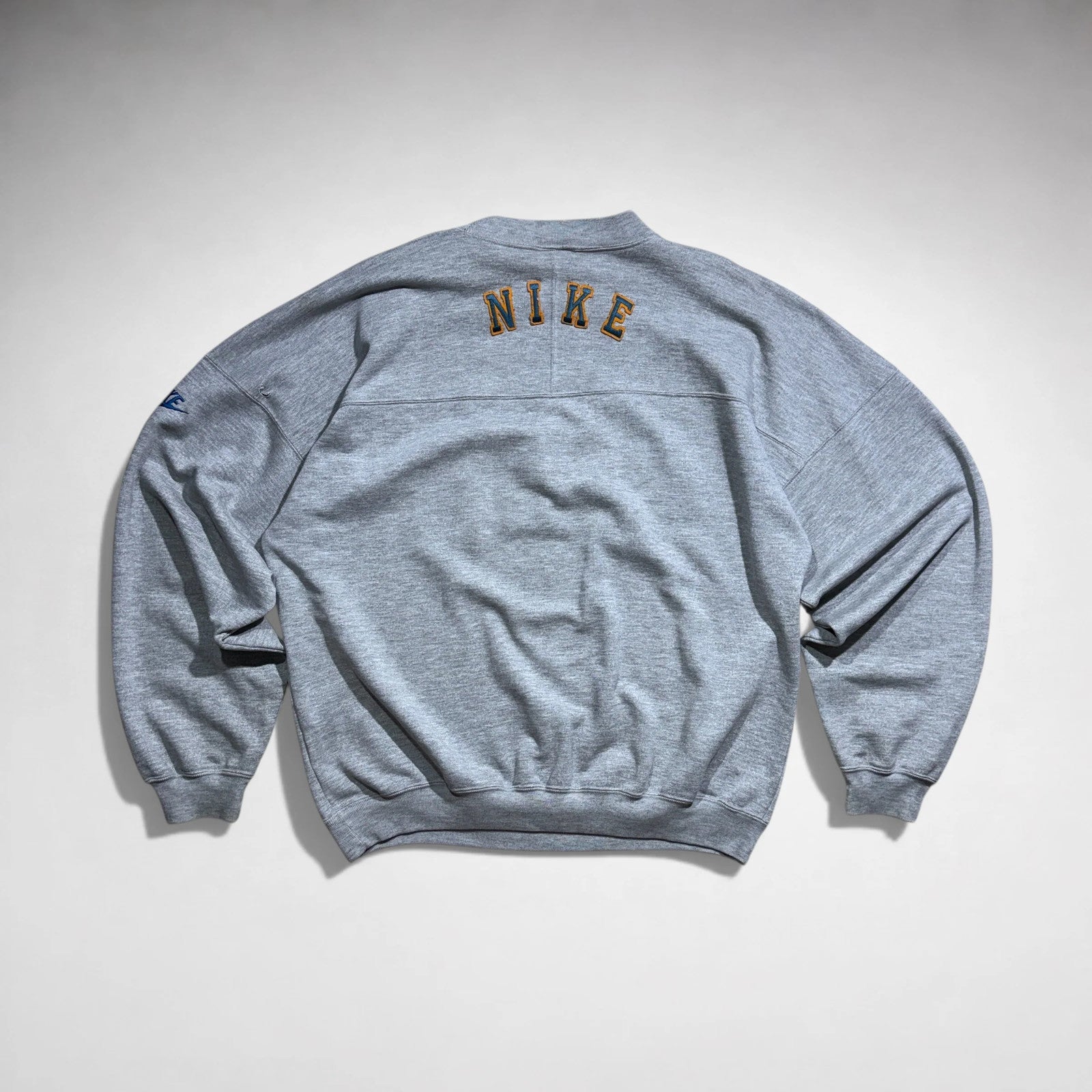 (M-L) Nike Vintage Sweatshirt